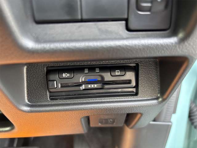 ★全国トップレベルのアフターサービス★　　★年間車検生産台数全国3位（年間6000台）！単店保険加入実績8000件！ブリジストンタイヤ販売数全国1位！お車販売後も高品質なサービスでお客様をサポートいたします★