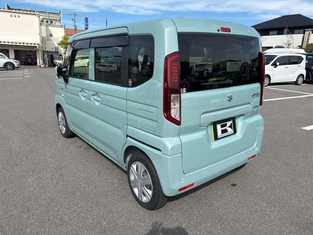 ★女性スタッフ多数在籍★　  ★カミタケモータースには68人の女性スタッフが在籍しています！女性の方でも安心してご利用ください★