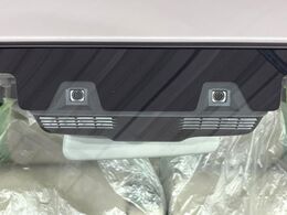 【スズキ　セーフティサポート】走行中に前方の車両等を認識し、衝突しそうな時は警報とブレーキで衝突回避と被害軽減をアシスト。より安全にドライブをお楽しみいただけます。