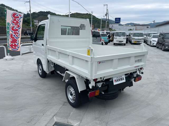 【整備工場完備】整備工場を完備してます。お車の整備は、全て当店でご対応いただけます。