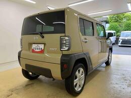 当店では車両本体価格以外に、諸費用を含めた支払総額も表示しておりますので、お客様の予算にピッタリのおクルマお選びができます。コーティングやJAFをセットにしたオトクな購入パックも好評です。