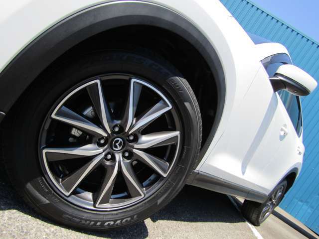 納車までの間に、代車が必要なお客様はお気軽にお申し付け下さいませ。無料でお貸出し致します。（タイミングにより車種が異なりますので、ご了承下さい）