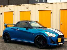 運転席側フロントは大きな目立つキズやヘコミはございません！！