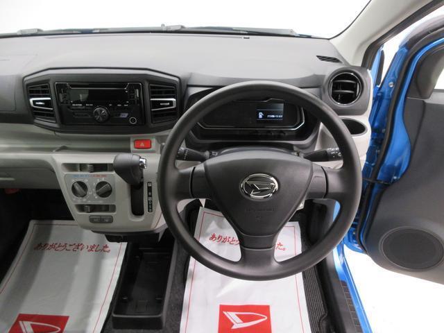 ダイハツのお店では、ダイハツ車を知り尽くしたプロフェッショナルが、専用の診断機器を使って各システムを点検しております。