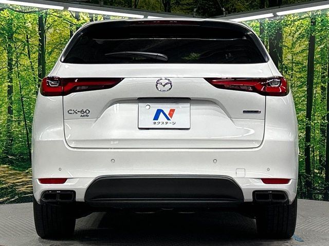 安心の最長10年・走行無制限保証（有償）をご用意。保証内容も充実はもちろん、無料点検＆オイル交換や、年中無休の全国・24時間ロードサービスも付帯されておりますのでご安心下さい。