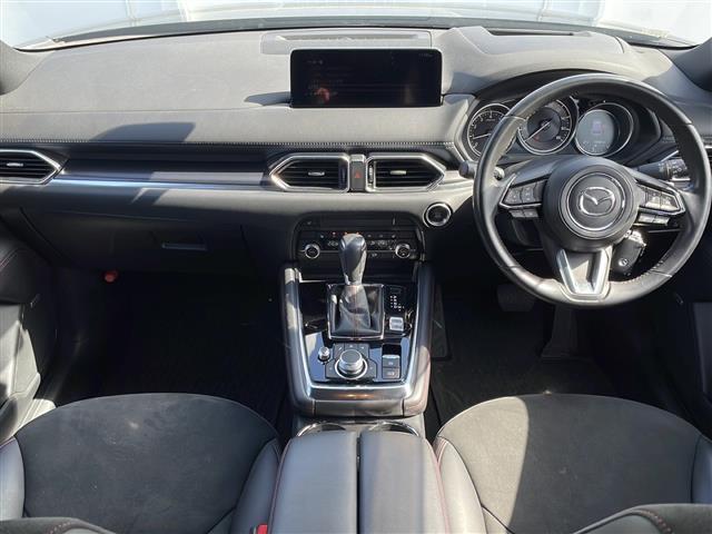 インパネ周りの画像です。店舗にて現車の確認もいただけますので、お電話で在庫のご確認の上是非ご来店くださいませ！！！ワクワクするクルマ選びをご提案します！