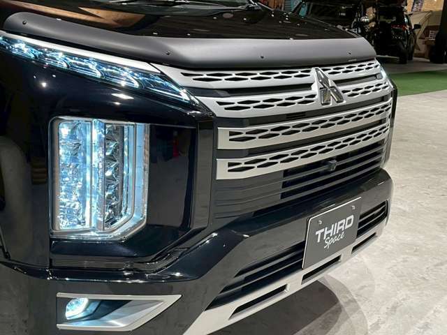 【ご納車時、整備メニュー】法定点検項目及び装備品等のクオリティチェックを実施。また、安心してお乗り頂くために社外品等各仕様の保安基準適合検査を行い必要な対策は実施してご納車しております。