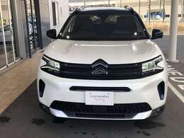 こちらの車両は、登録から1年間の認定中古車保証を付帯。保証修理は全国の正規シトロエンディーラーで受けることが可能です。