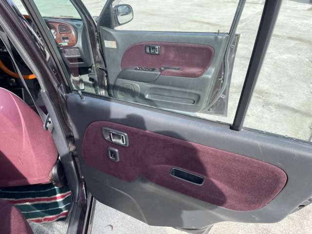 軽自動車メインに常時10台程在庫をご用意しております♪特に軽バン・軽トラックを多く扱っています♪