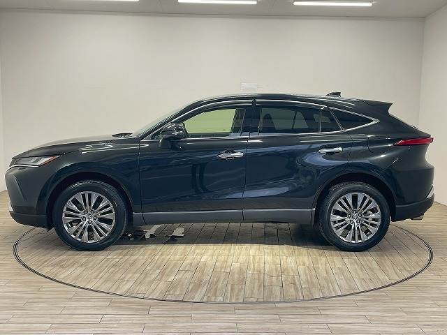 最新のガラスコーティング【スクラッチバリア】はいかがでしょうか？キズが付きにくい強度性の高いガラスコーティングもご用意しております。是非お試しください！