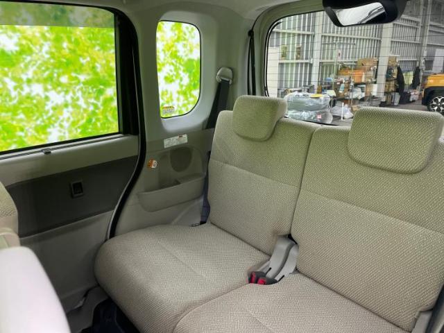 WECARSでは各商談席に大型モニターをご用意しております！見やすい大画面でゆったりと全国の在庫をご覧いただけます！是非ご来店お待ちしております！