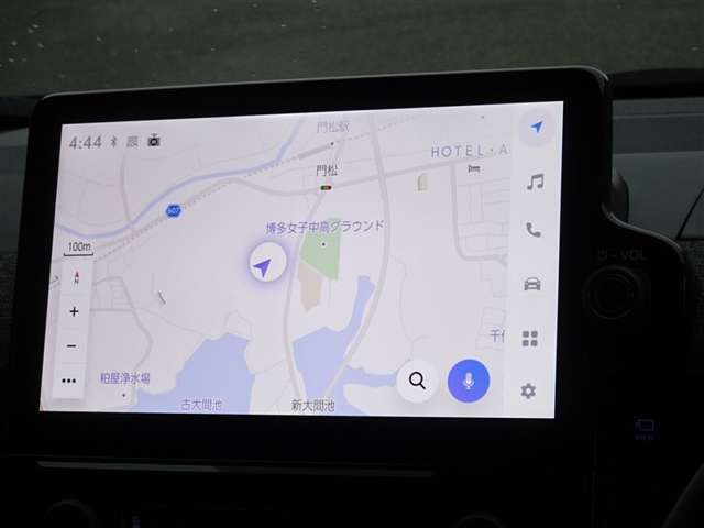 何処へでも行きたい場所へ、安心のトヨタ純正メモリーナビを装備しています。