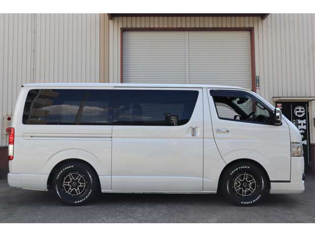 ★R3年式　2800ccディーゼル2WD・ダークプライムII入庫・新品玄武　2インチローダウン★お気軽にご相談・お問い合わせ・ご来店お待ちしております。お客様のニーズに合わせたコンプリートカーを制作させて頂きます。