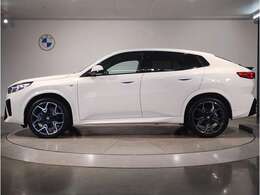 ☆BMWは自動車メーカーとしてのアイデンティティ…BMWらしさを守るため頑なに前後重量配分50:50にこだわり続けています☆