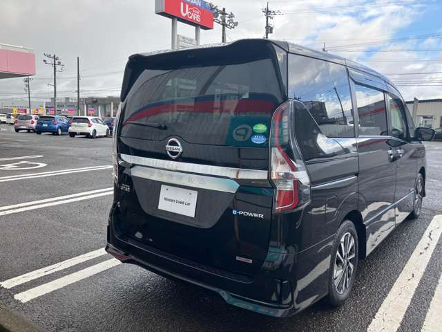 R2年式　セレナ　e-POWER　ハイウェイスターV　ブラックのお車が入荷しました☆