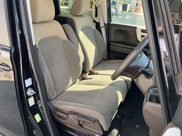 今、お乗りの車両の下取り・買取も可能です。人気車は特に高価買取実施しております。お乗り換えを検討の方、一度査定してみませんか？在庫総数200台以上のグループ在庫からもご案内可能です。