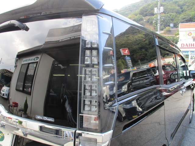 ライトのくすみや小さな傷など、くすんだレンズもある程度まで綺麗に復活します♪お車のライトが気になる方はお気軽にご相談下さいね♪