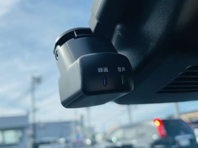 女性の方や初心者の方にも分かりやすくお車のご説明を致します