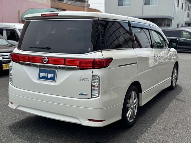 お車でお越しのお客様はスズキの看板を目印にして安全運転でご来店下さい。駐車スペースもございます！電車やバスでお越し頂く場合は最寄の京阪電車『樟葉駅』まで送迎させて頂きますのでお気軽にお申し付け下さい！