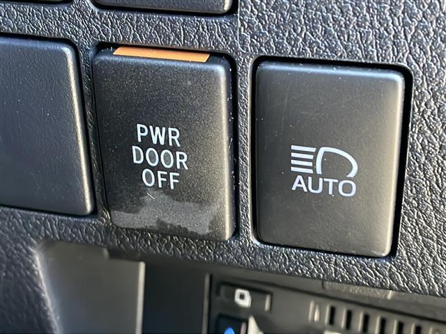 気になる車はすぐにお問い合わせください！右のカーセンサー専用無料ダイヤルから、専門スタッフがお車のご質問にお答えいたします！