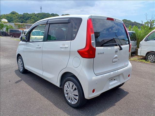 指定工場保有で、年間車検実績1,500台以上！！アフターサービスも安心！！ご購入後も手厚くサポートいたします！！