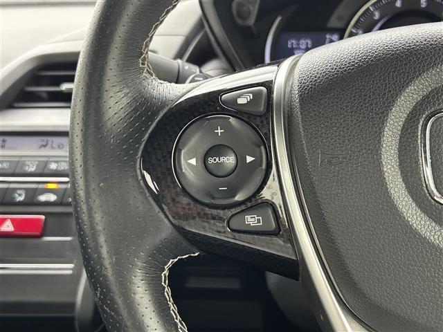 【運転席操作部】快適なドライブを楽しむための機能が装備されています！運転席から触れるので、使いやすいです！除菌プランいれていただくと、さらに清潔で安心していただけます！