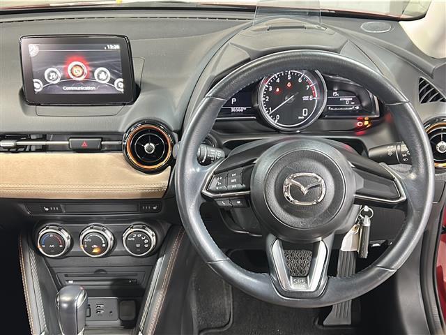 【ハンドル】『ハンドル/ステアリング』の画像になります。写真の内容に関してご不明点、ご質問等がございましたらお気軽にガリバー店舗までお問い合わせください。