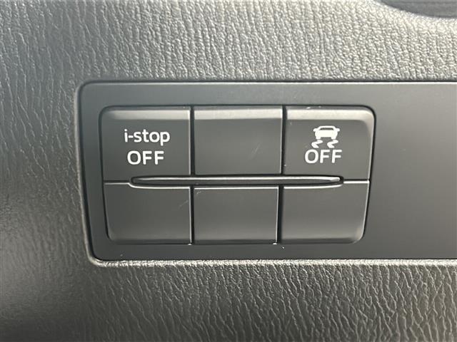 【運転席操作部】『運転席周辺の装備』の画像になります。快適なドライブを楽しむための機能が装備されています！運転席から触れるので使いやすいです！