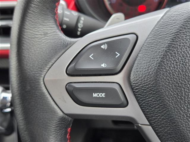 【運転席操作部】快適なドライブを楽しむための機能が装備されています！運転席から触れるので、使いやすいです！除菌プランいれていただくと、さらに清潔で安心していただけます！