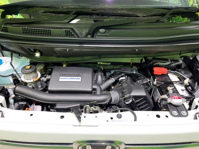 親切・丁寧な専門メカニックスタッフが応対！・車検・点検整備・事故等の修理などアフターサービスも安心。お車のカスタマイズもネクステージのサービススタッフまでご相談ください！