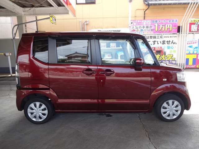 格安お手頃中古車を展示しております。オーダー車もご用意できますのでお気軽にご相談ください！