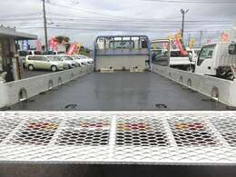 荷台内寸約500×208