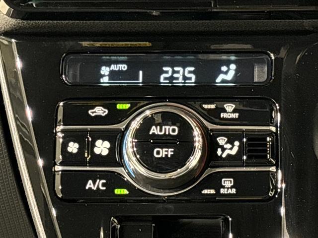 車内空調は”AUTOエアコン”にお任せ。運転に集中出来ますよ！