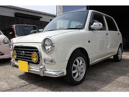 年式の古いお車の購入は不安もありますが全てお任せいただければフォローさせていただきます。