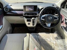 こちらインパネ全体の写真になります。納車はおおむね2週間程度（必要書類の状況により）で行っております。人気の車両になりますので、お早目のご検討をおすすめします。当店自慢の一台です！