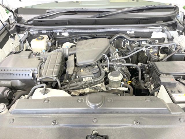 親切・丁寧な専門メカニックスタッフが応対！・車検・点検整備・事故等の修理などアフターサービスも安心。お車のカスタマイズもネクステージのサービススタッフまでご相談ください！