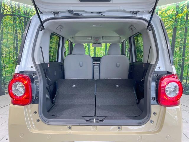 普段のお買い物や通勤、送迎等に十分な荷室スペースを確保しております。セカンドシートを倒すと、大きな荷物の積載も可能です♪