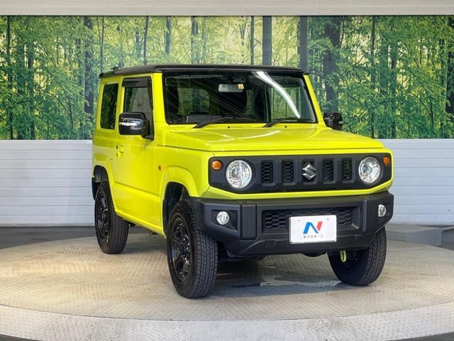大好評のボディコーティング「弾スプラッシュコート」もご納車までに施工可能。通常のガラスコートと異なる、耐久年数6年の無機質ガラスコーティングが、ボディをキレイな状態に保ってくれます。