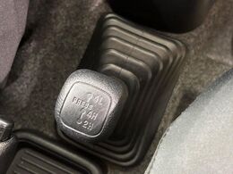 4WDのお車ですので、雪道でも安心です♪降雪地地域にお住まいの方以外にも、ウィンタースポーツが趣味の方や降雪地域へ帰省される機会がある方にもおすすめ！