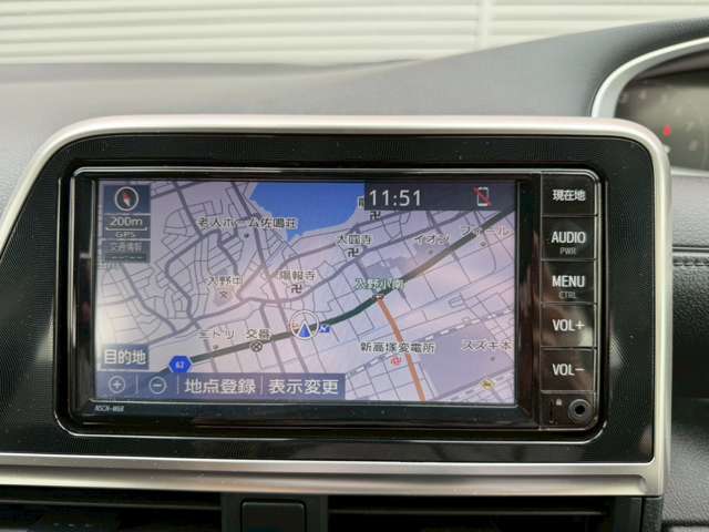 全ての車をご納車前に第3者機関にて査定、チェックを受けております。メーターの巻き戻し、災害車などは一切販売は致しません。