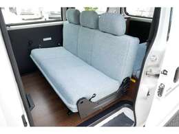 高年式で低走行のお車になりますのでお早目のご検討をおススメ致します。