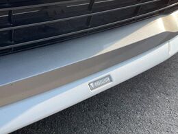 【モデリスタエアロ】人気のモデリスタエアロを装着！クルマの外観がよりスタイリッシュになり、街中で存在感あふれる1台に♪将来買い替える時にもリセールに影響しやすく、価値ある人気の装備です！