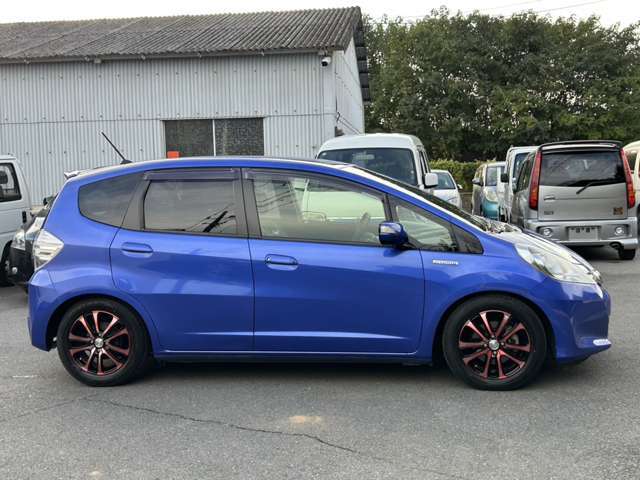 お買い得車多数展示中です！この機会に是非ご来店下さい！