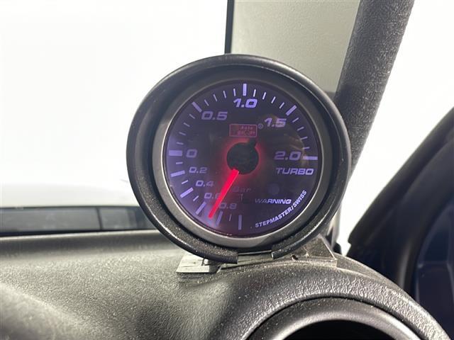 【スピードメーター】メーターがシンプルで見やすく運転しやすいですね！