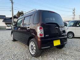 ボディを磨き、コーティングを施工しております♪