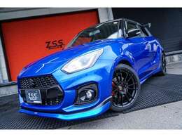 ファイナルエディション新車にてZSS車高調、18インチホイール、ホイールナット、マフラー、ウィング、ウィング、牽引フックトラスト製フロントリップ、純正エアロ、新品カロッツェリアナビを装着！！