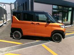 弊社の車は三菱認定中古車で1年間の保証付です。全国の三菱ディーラーで保証修理が受けられます。詳しくは弊社スタッフにお問合せ下さい。