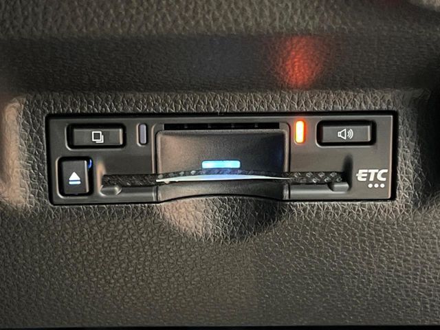 【ETC】高速道路の料金所をストレスなく通過！話題のスポットやサービスエリアに多い「スマートIC」利用時は必須のアイテムです。当店でセットアップを実施、ご納車当日からすぐにご利用いただけます！
