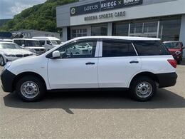 ニッサン　NV150AD　VE　4WD/エマ-ジョンシーブレーキ/100Vコンセント/ETC/電動格納サイドミラー/フロントパワーウィンド/ドライブレコーダー/ヘッドライトレベライザー