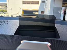 ヘッドアップディスプレイで現在の速度などが確認できます！